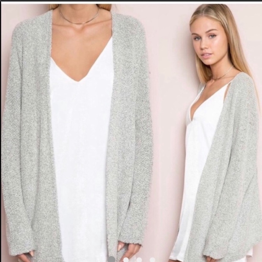 Brandy Melville A-like Cardigan